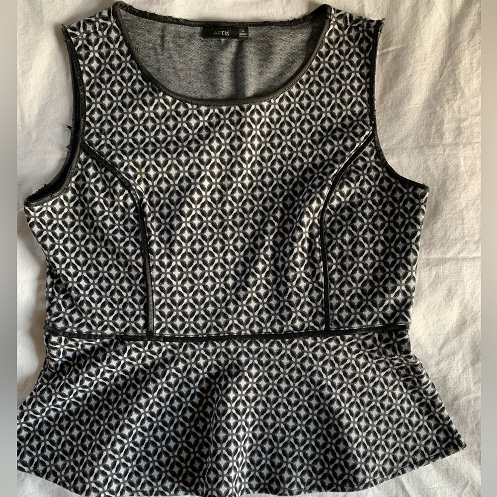 APT9 | L | Black and gray sleeveless peplum top round neck